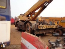 grua móvel Tadano