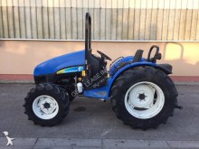 Tracteur vigneron New Holland