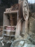 Loro Parisini crusher