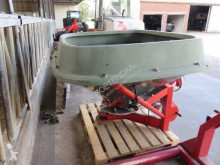 Distributeur d'engrais nc