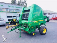 John Deere 854