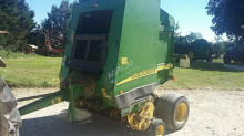 John Deere Round baler