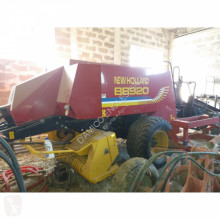New Holland BB 920 haymaking