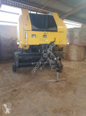 New Holland Rundballenpresse