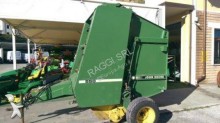 Pressa per balle tonde John Deere