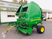 Pressa per balle tonde John Deere