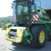 Moissonneuse-batteuse John Deere