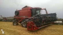 Moissonneuse-batteuse Case IH