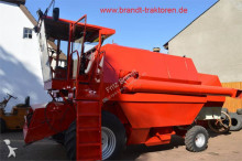 Massey Ferguson Combine harvester