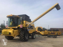 Moissonneuse-batteuse New Holland