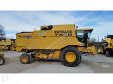 Moissonneuse-batteuse New Holland