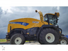 moisson New Holland FR 9040
