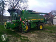 John Deere T550