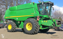John Deere Combine harvester