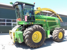 John Deere Self-propelled silage harvester