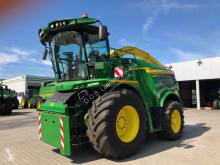 John Deere 8600
