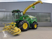 John Deere 8400