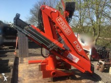 grue auxiliaire Fassi