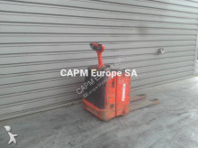 Fenwick T30 pallet truck