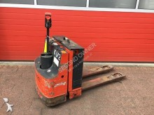 pallet truck handbestuurd Linde
