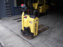 Hyster pedestrian pallet truck