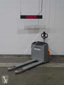 Still pallet truck
