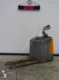 Still pedestrian pallet truck