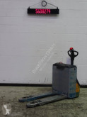 Still pedestrian pallet truck