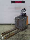 Still pedestrian pallet truck