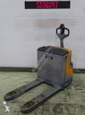 Still pedestrian pallet truck