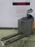 Still pedestrian pallet truck
