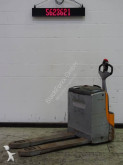Still pedestrian pallet truck