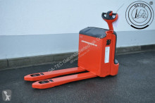 Linde pallet truck