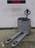 Still pedestrian pallet truck