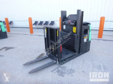transpaleta de conductor a pie Mitsubishi