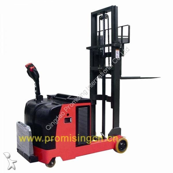 Vedere le foto Transpallet Dragon Machinery 1.0T Capacity Electric Counterbalance Pallet Stacker TBB10S