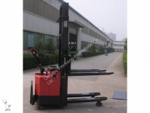 stoccatore con pedana Dragon Machinery