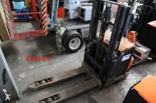 Toyota pedestrian stacker