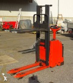 Linde L 12 stacker
