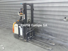 Crown DT3040 stacker