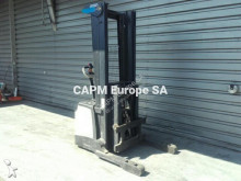 Crown SHR 5500 stacker