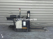 Crown WD2330S stacker