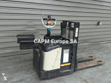 Crown WD2330S stacker