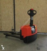 BT pedestrian stacker
