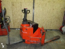 Prat pedestrian stacker