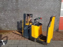 stapelaar met staanplaats bestuurder Jungheinrich