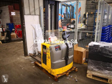 Atlet pedestrian stacker