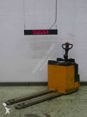 Still pedestrian stacker