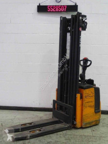 Still pedestrian stacker