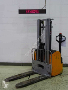 Still stacker